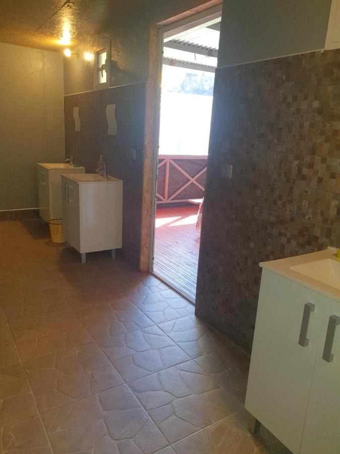 Chez Le Facteur De Mafate Hotel Ла Посесион Екстериор снимка